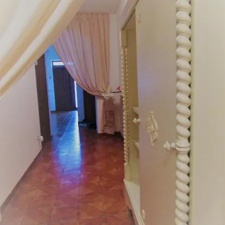 Bed & Breakfast Up *